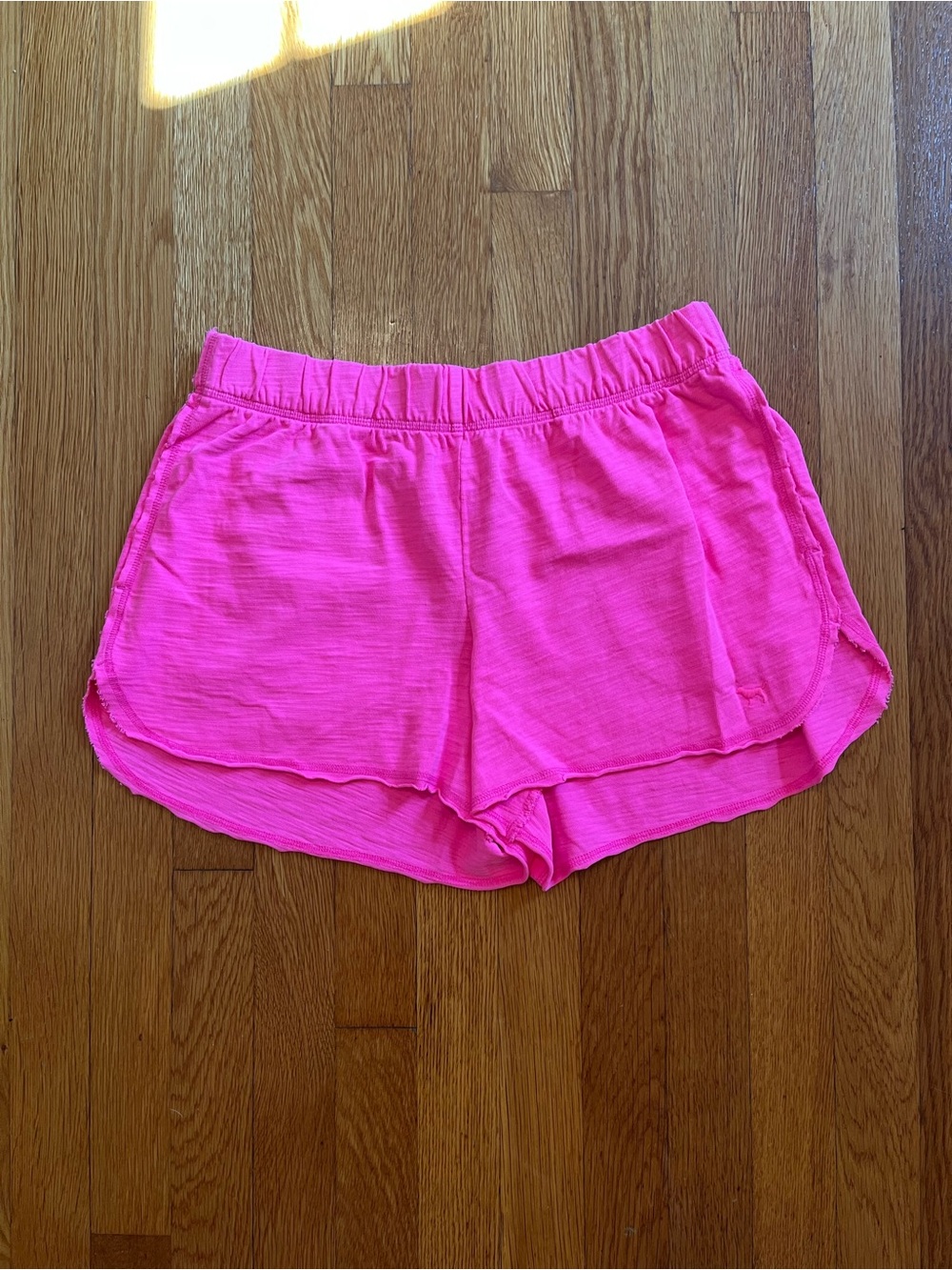 NWT PINK Victoria’s Secret Bright Pink Curve Hem Sweat Pocket Shorts Large